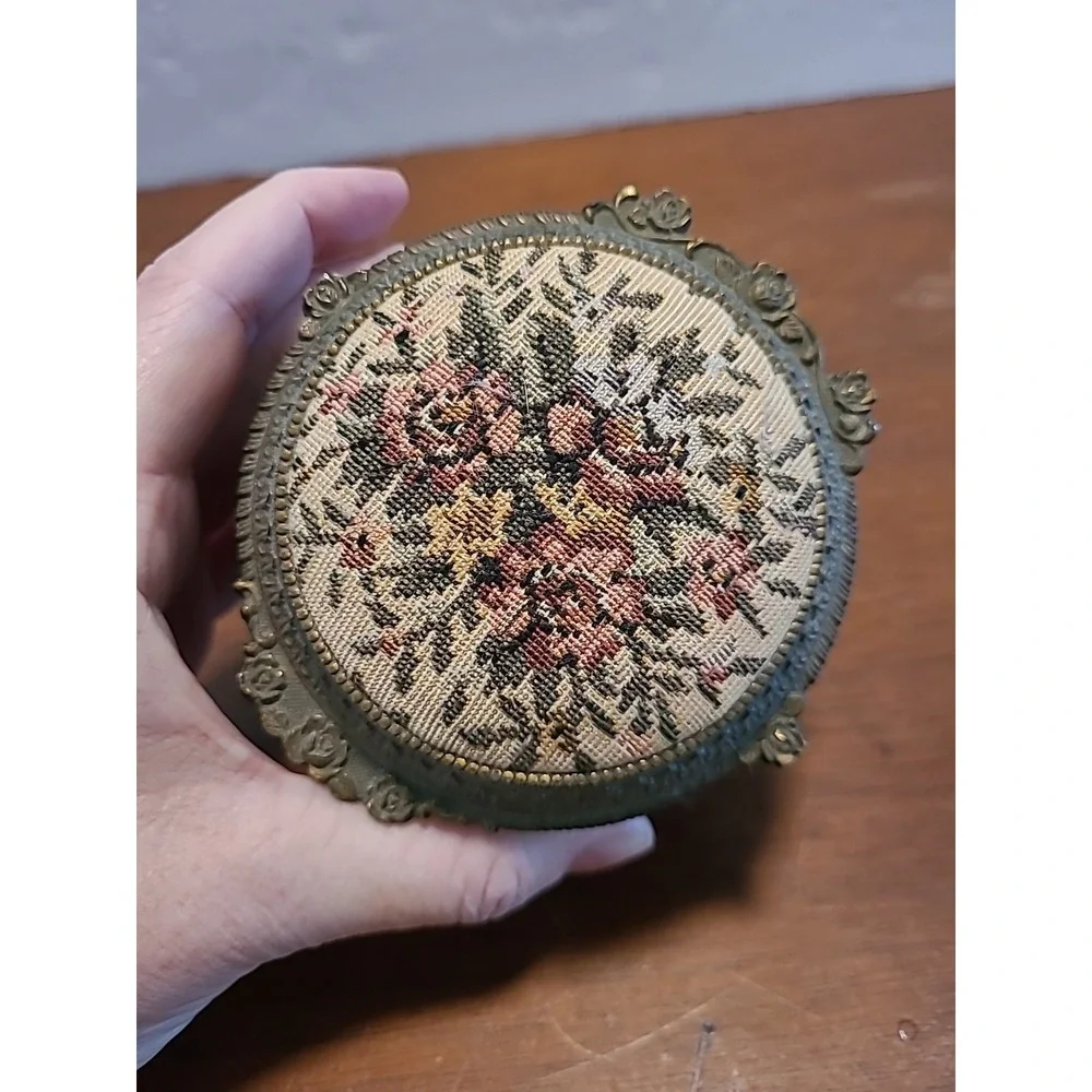 Vintage Sankyo Japan Jewelry Trinket Music Box Floral Cross Stitch Cushion Brass